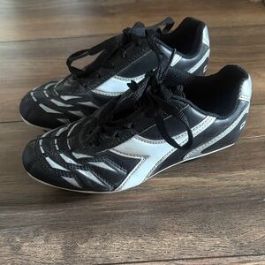 Black and White kids soccer cleats